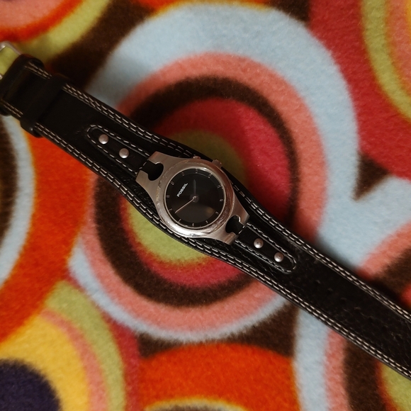 Ladies Fossil Black and Silver Watch with Textured Leather Strap - Picture 2 of 4